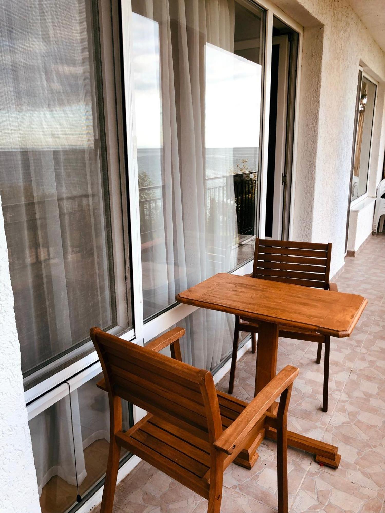 Beautiful Apartment Right By The Sea, Свети Влас Екстериор снимка